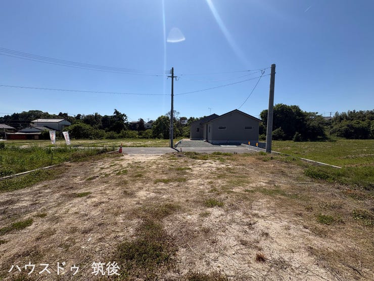 【残り3区画★前面道路6.0mの最奥地】中原小徒歩5分、駅徒歩10分と生活便利な立地。1号地は西側道路の突き当たりに位置するため、車の通り抜けがなく静かな環境が保たれます。ゆとりある70.57坪。