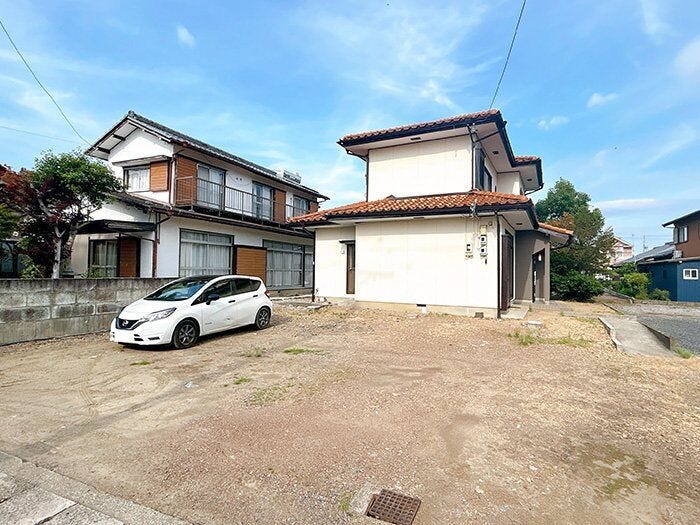 駐車5台可能です。