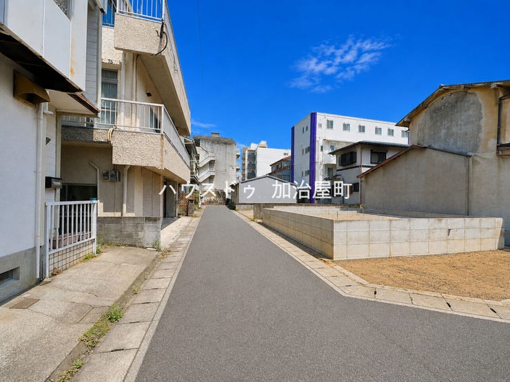 小さなお子様のいるご家庭にも嬉しい落ち着いた住環境。安心して子育てができる立地です。