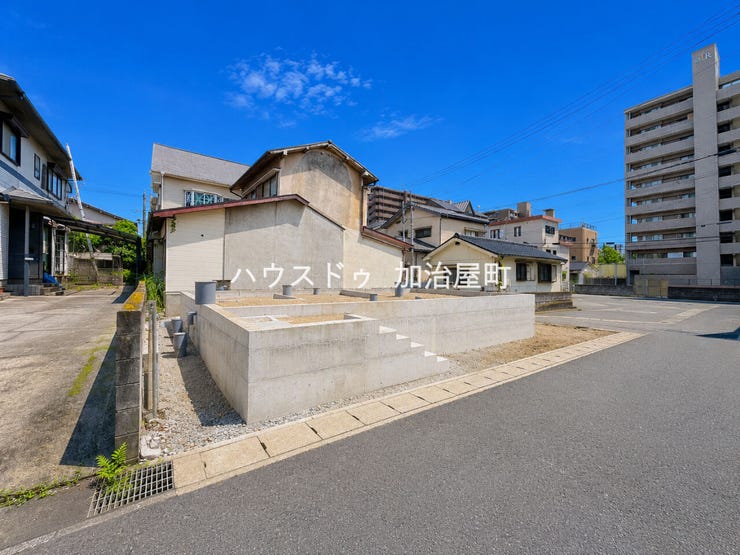 小さなお子様のいるご家庭にも嬉しい落ち着いた住環境。安心して子育てができる立地です。