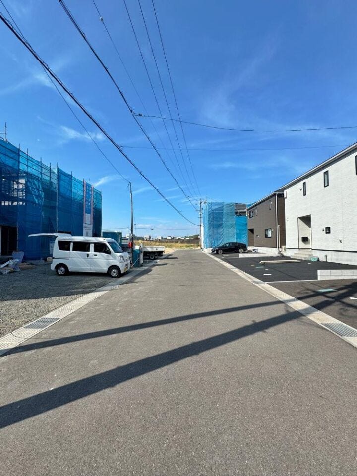 【前面道路含む現地写真】東側道路