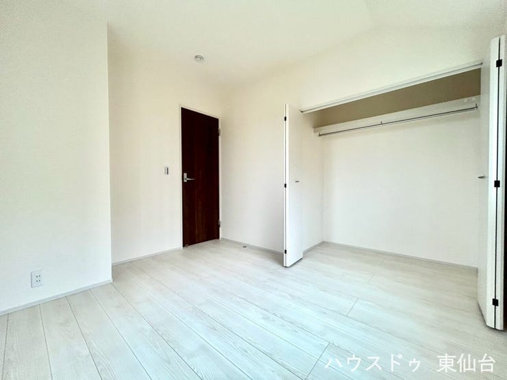 全居室収納付きです♪
