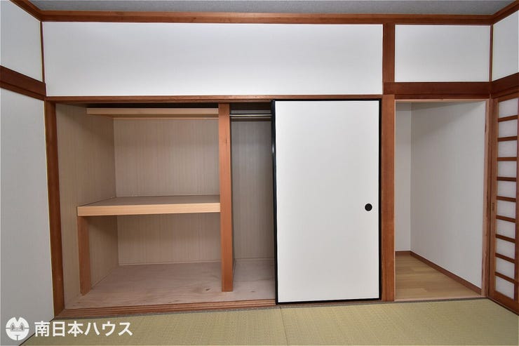 【1階和室収納】