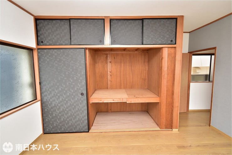 【2階洋室収納】