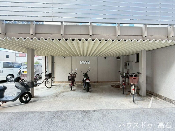 バイク置き場