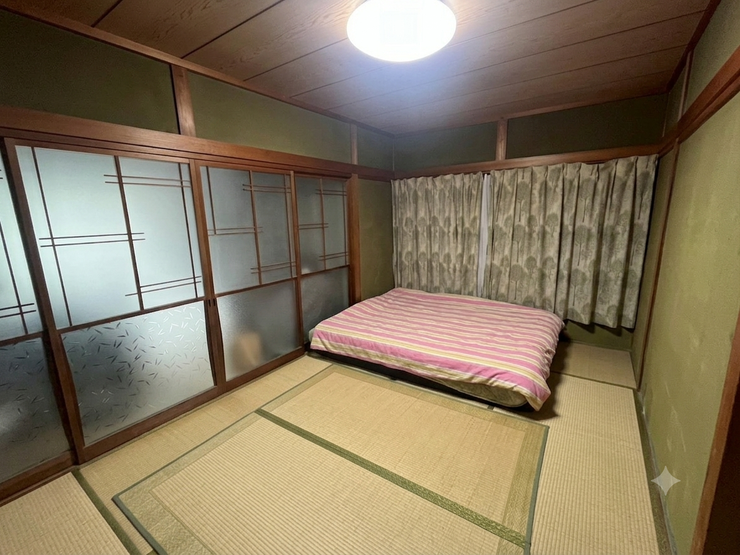 【外観】
◆全居室6帖以上のお家です!
※画像はAI加工により荷物等を消去しています。