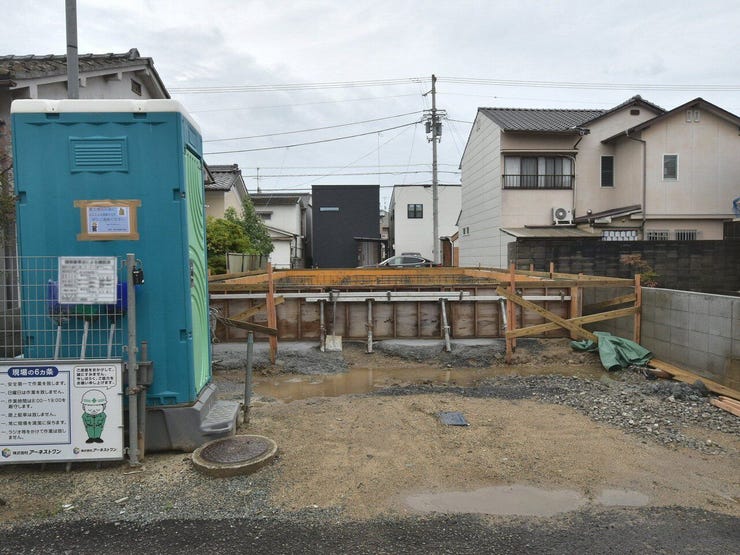 建設地を北側より撮影 2026.06.25 雨天時