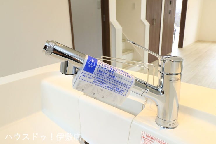 明和２丁目 新築戸建 【浄水器一体型水栓】
安全で安心したお水がでてくるので、小さなお子様がいるご家庭にも安心でおいしい水がいただけます