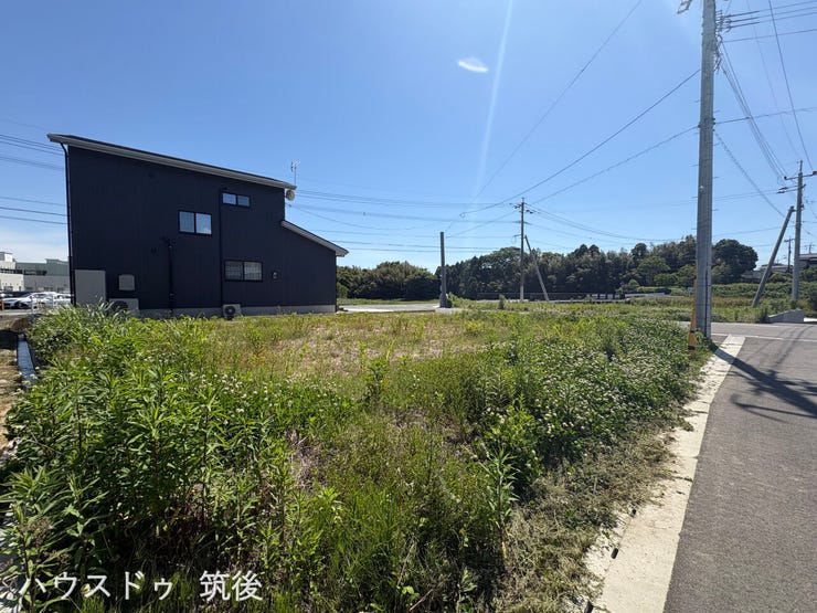 【66坪超のゆとりある敷地】全13区画もいよいよ残り僅か。11号地は2方向の道路に面した明るい角地区画です。平坦で広い更地なので、お庭や理想の平屋建てなどもゆとりを持って計画可能です。