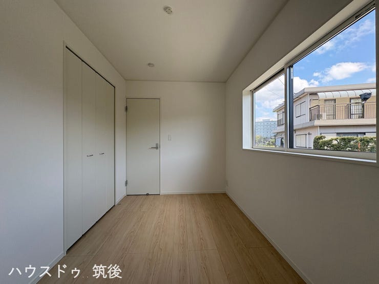 クローゼット完備で、お部屋を広くスッキリとお使いいただけます。お子様のお部屋や趣味の空間、シンプルながら使い勝手の良い間取りです。
