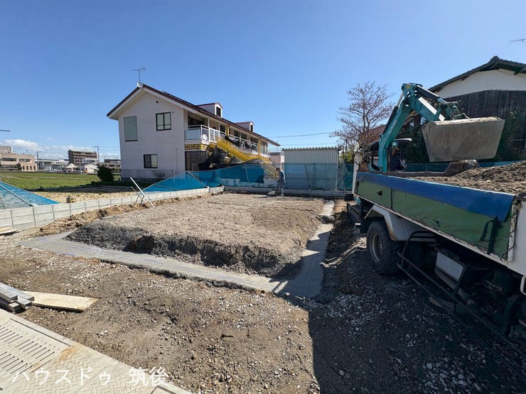 2026年6月下旬完成予定。いよいよ建築がスタートしました!まっさらな状態から、理想の住まいが形になっていく様子を現地でご確認いただけます。