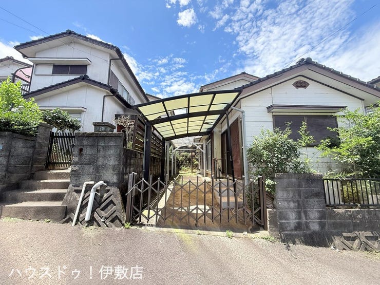 千年２丁目 中古戸建 【駐車場】
普通車1台可能