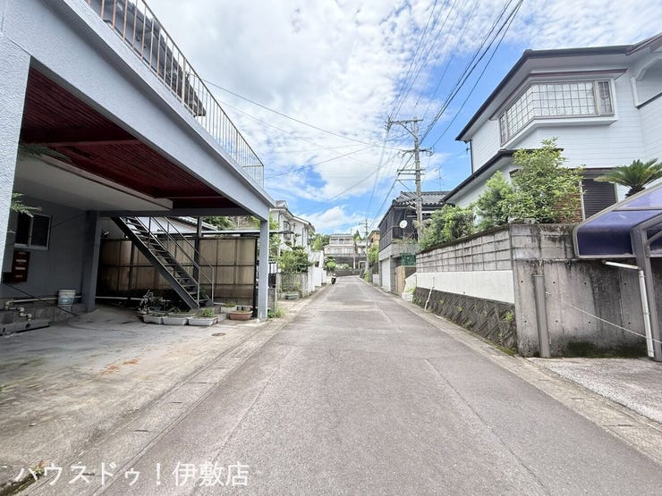 西伊敷１丁目 中古戸建 【前面道路】
西側前面道路、交通量少なめです