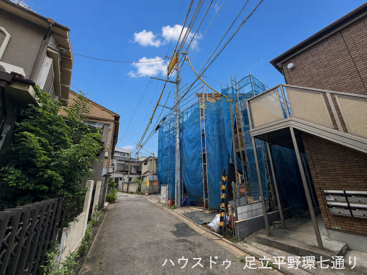 完成へ向けて着々と工事が進行中。新しい暮らしを迎える住まいが形になってきています。