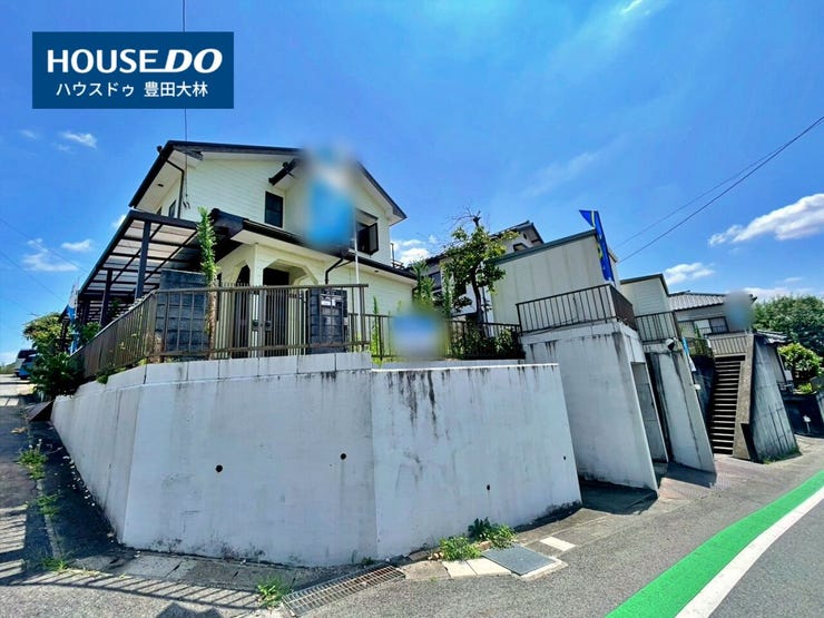 *中山小学校・藤岡中学校*
見るだけ聞くだけOK!【お気軽に資料請求!不動産のことならなんでも/ハウスドゥ豊田大林】