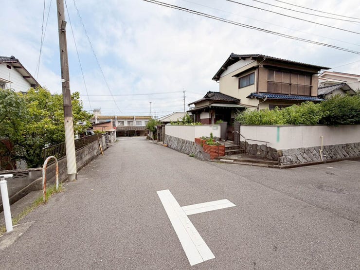 【令和7年キッチンリフォーム】シャンプードレッサー♪温水洗浄便座♪庭付♪閑静な住宅街♪
