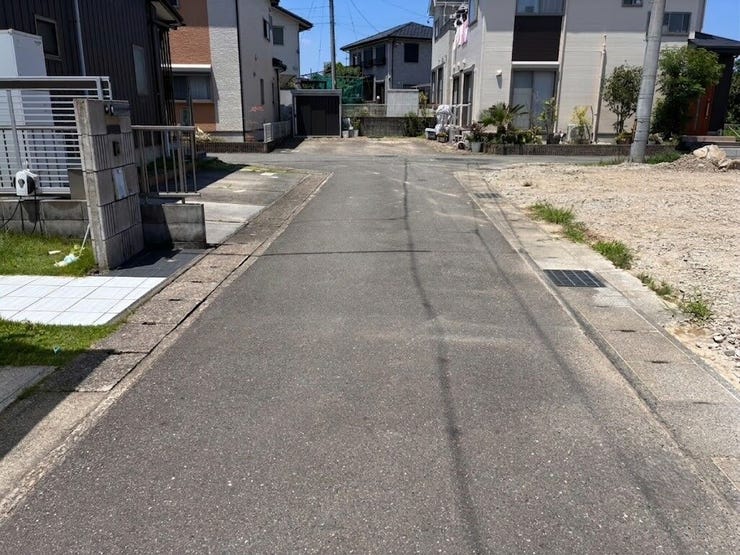 【南側公道】