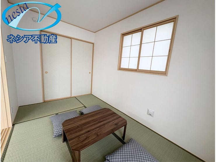 ■和室5帖
・畳の香りでリラックスできます。
