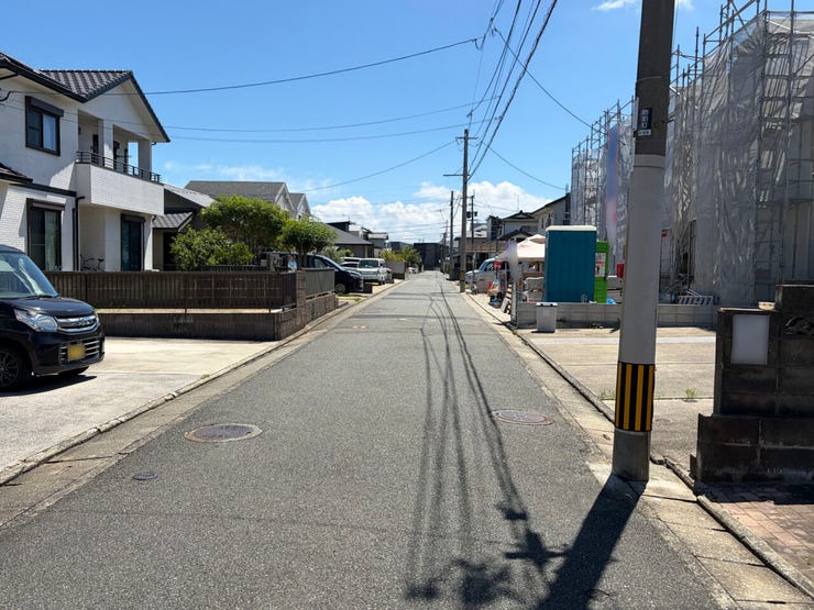 2026年7月25日撮影の現地写真です!
9月完成予定。完成前でも現地のご確認や同タイプの完成物件のご見学等ご相談受付中!