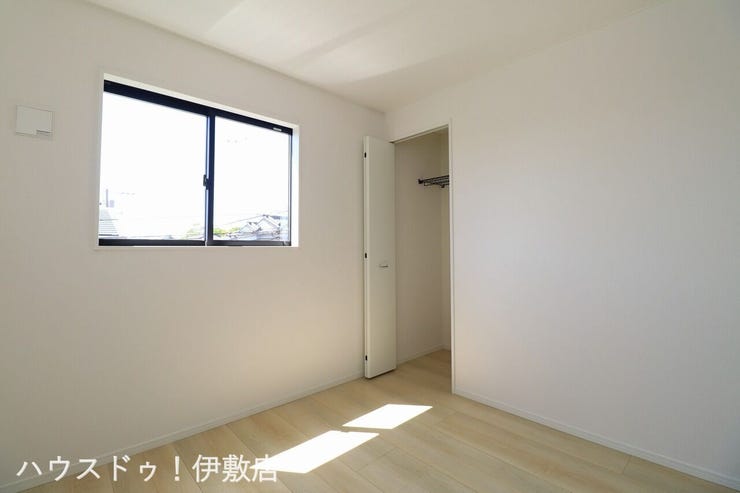 西伊敷１丁目 中古戸建 【2F洋室5帖】
2F各洋室はクローク付き