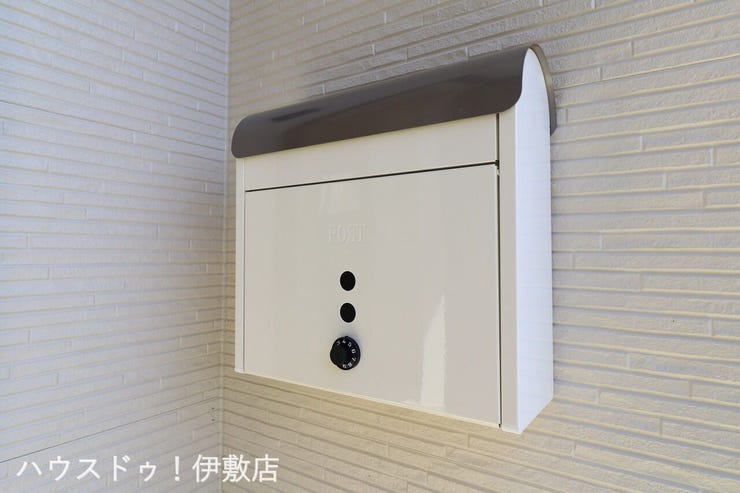 西伊敷１丁目 中古戸建 【ポスト】
ダイヤル施錠式のポスト