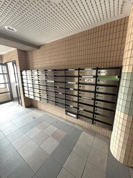 郵便ポストはロック付きなのでプライバシーが守られます!