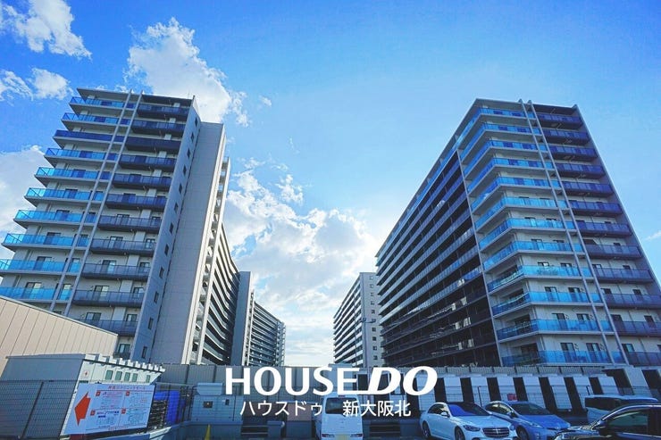 ■阪急神戸線「神崎川駅」徒歩2分!
■2017年築浅物件!15階建て!総戸数745戸!
■オートロック、防犯カメラ付きで防犯対策のされたマンションです!