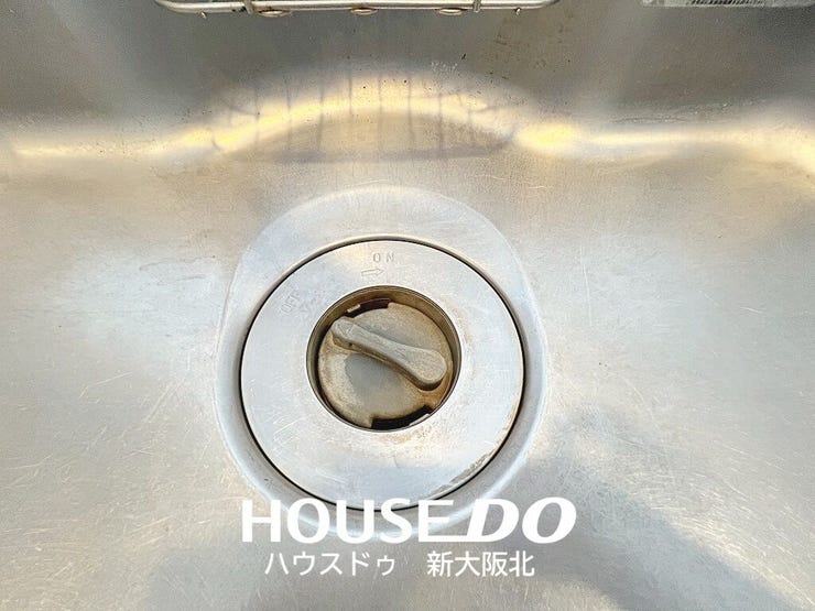■生ごみ処理機「ディスポーザー」付き!排水口に生ごみをそのまま入れれば粉砕処理されるので、生ごみの嫌なにおいや捨てる手間が省けてとても便利です!