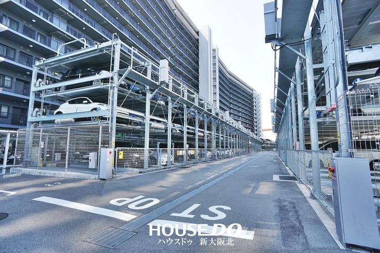■駐車場はマンションの敷地内に平面の駐車場と機械式の駐車場がございます!
■駐車場の空き状況は常に変動していますので最新の空き状況をお調べいたします!お気軽にお問い合わせください!