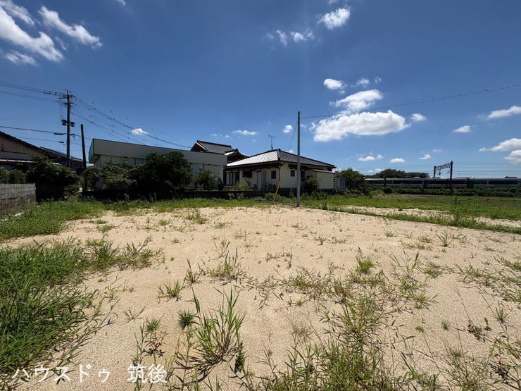 【1号地:外観】12区画の中で最も広い87.15坪(288.09㎡)の土地です。平屋建てをはじめ、複数台分の並列カースペースやお庭など、ゆとりを持った建築プランが計画できます。