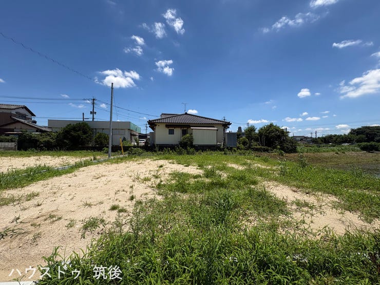 【2号地:外観】周辺に遮るものが少なく、スッキリと開放的なロケーションです。中原駅まで徒歩約6分、陽当りや実際の広さをぜひ現地でご確認ください。