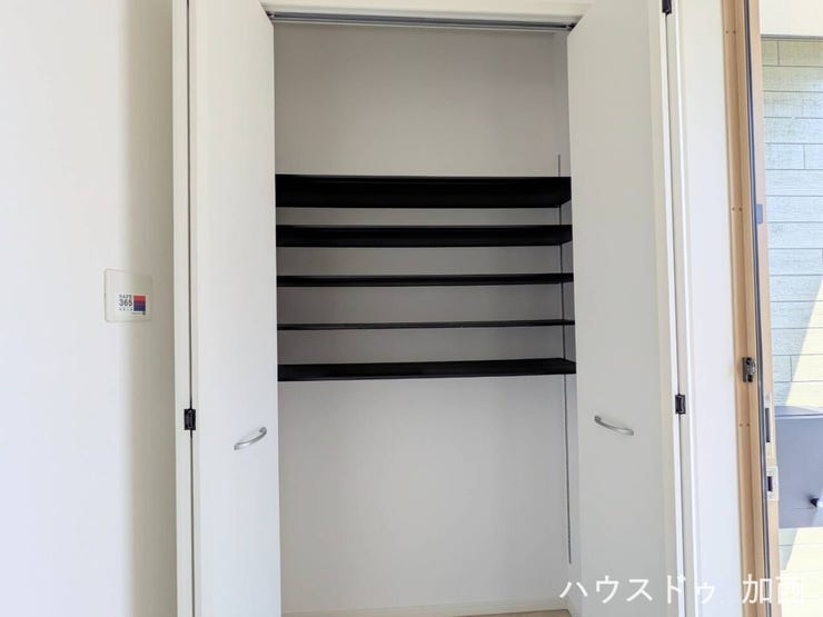 シューズクローク♪大容量の為ご家族の靴が増えても安心です♪