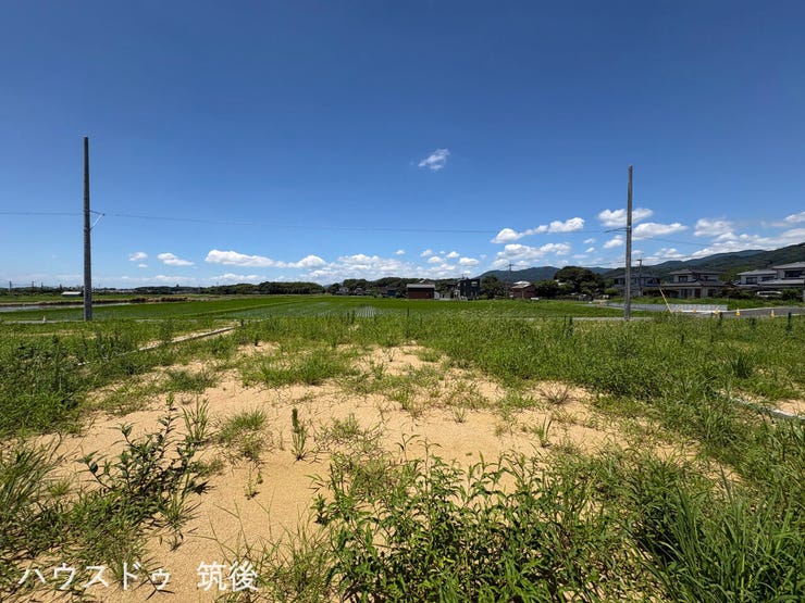 【5号地:外観】境界ブロックや新設道路がきれいに整えられた全12区画の新興分譲地。駅近の利便性と落ち着いた住環境を兼ね備えた立地です。建築条件なし。