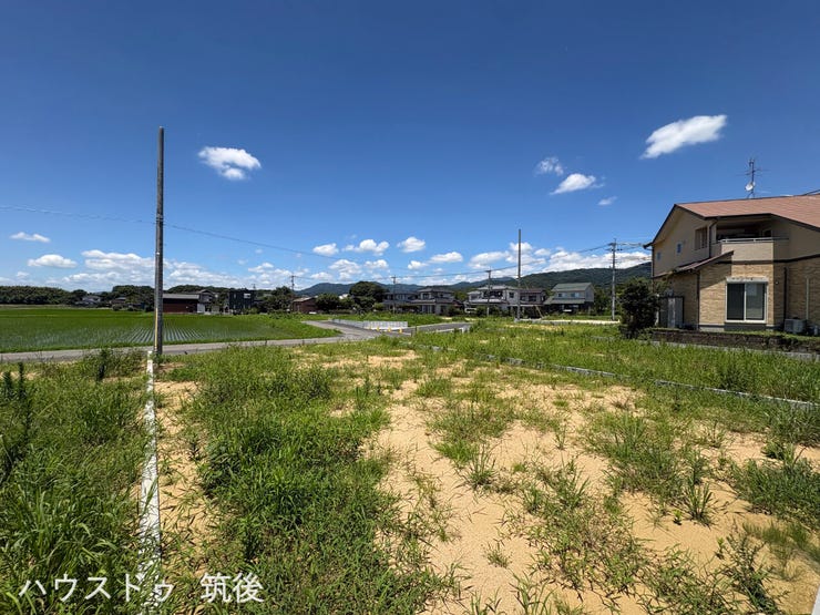 【7号地:外観】周辺に視界を遮る高い建物がなく、青空が広くのぞく開放的なロケーションです。中原駅徒歩約6分、販売価格8,840,040円。実際の敷地の雰囲気などを、ぜひ現地で一度ご体感ください
