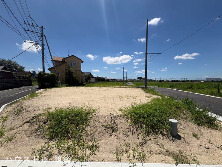 【10号地:外観】販売価格8,359,560円と総額が抑えられており、土地と建物の予算バランスを重視したい方にぴったり。無駄なくスペースを活用しやすい平坦な形状です。ぜひ現地で広さをお確かめください。