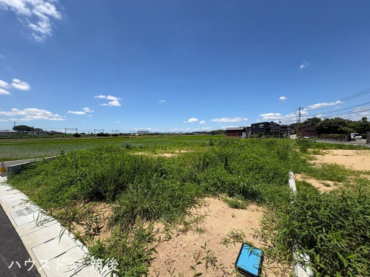 【12号地:外観】中原駅徒歩約6分!建築条件なし・62.67坪の平坦な区画です。販売価格8,272,440円と総額が抑えられており、土地費用を抑えて建物にこだわりたい方にも適した条件です。