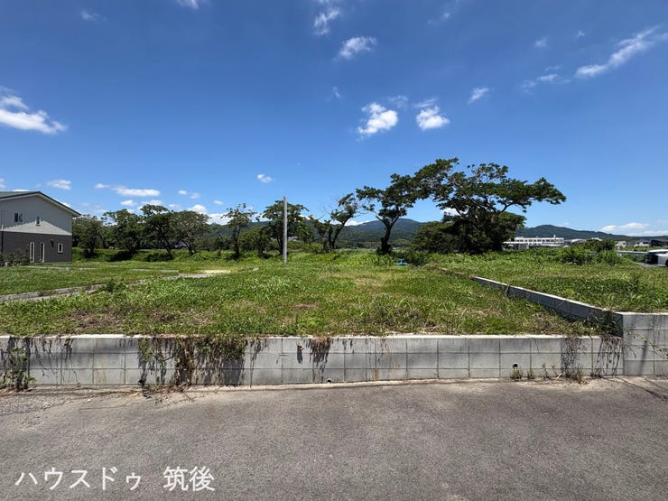 【土地面積60.93坪】南道路に接道し、平坦で陽当たりの良い4号地です。中原駅徒歩約5分の駅近立地で日々の通勤も快適!建築条件なしのため、平屋や2階建てなどお好きなメーカーで自由にプラン設計可能です。