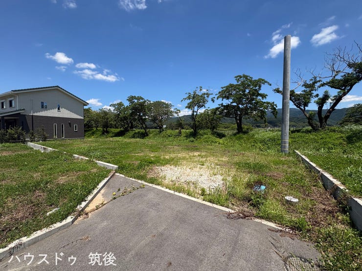 【中原駅徒歩約5分】敷地面積はゆとりの77.49坪!専用通路部分は幅員約4.0mを確保しており、並列駐車やお車の出し入れもスムーズです。建築条件はありませんので、お好きな施工会社で建築可能です。