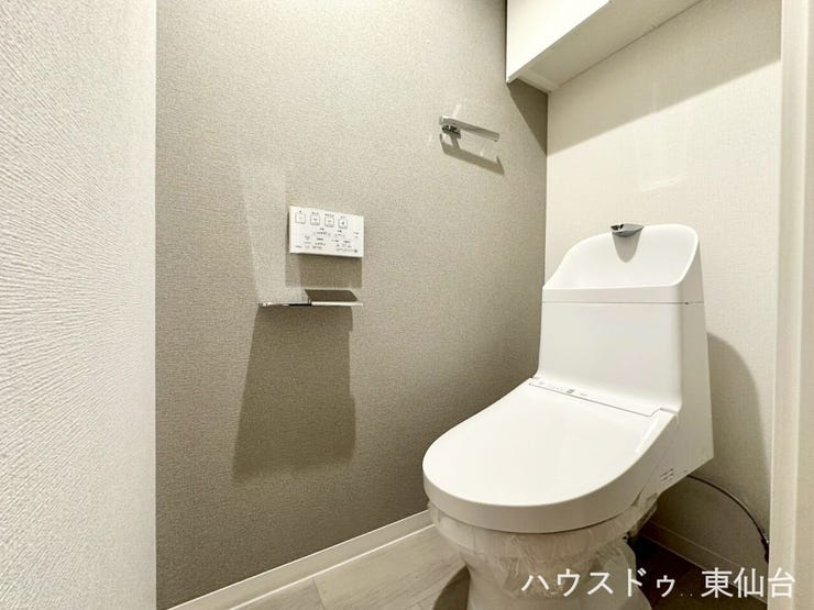 トイレはシンプルなデザインでお掃除もしやすそうです♪