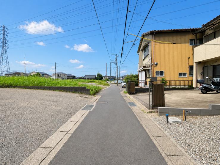 近隣の雰囲気は実際に見て、感じていただくのが一番です!
ぜひ現地を見に来てください♪お問い合わせお待ちしております。