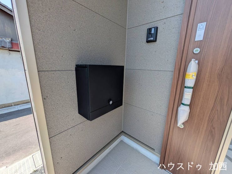 ポスト付きです♪
