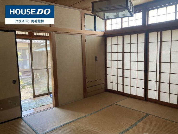 広々とした約8帖の和室は、お子さまの遊び場やくつろぎの空間としてもおすすめです。