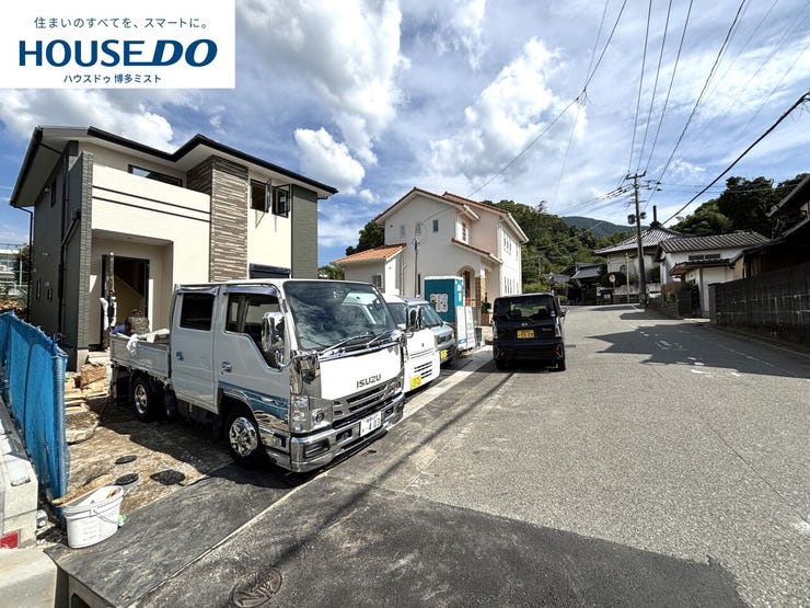 ■篠栗小学校まで歩3分。小さなお子様も安心の距離。◆駐車スペース3台分◆全居室南向きの明るい間取り