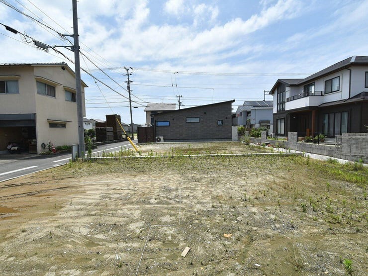 敷地内を東側より撮影 2026.06.28