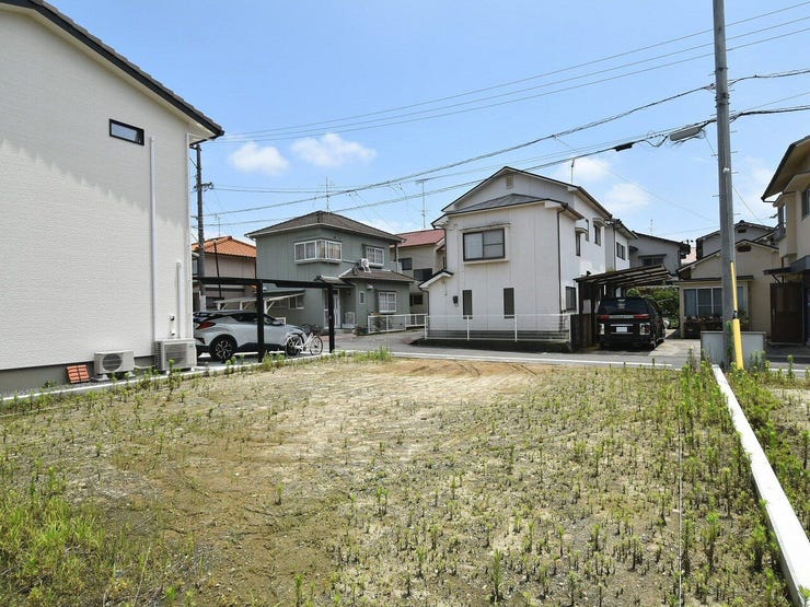 敷地内を北西側より撮影 2026.06.28