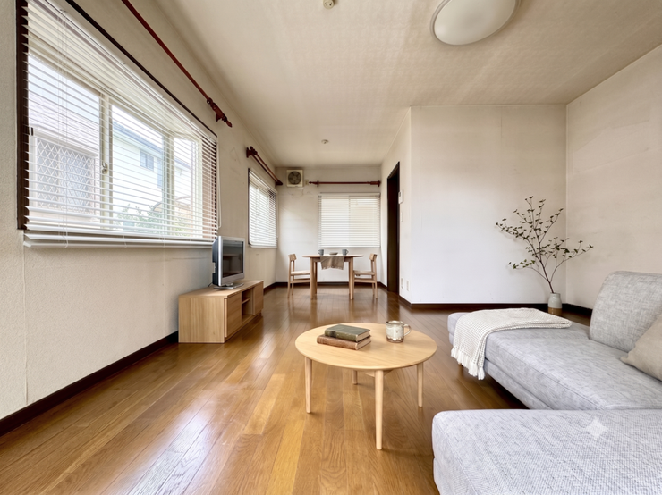 【Living】こちらの画像はAIによる家具イメージです。お部屋の雰囲気を感じてみてください♪