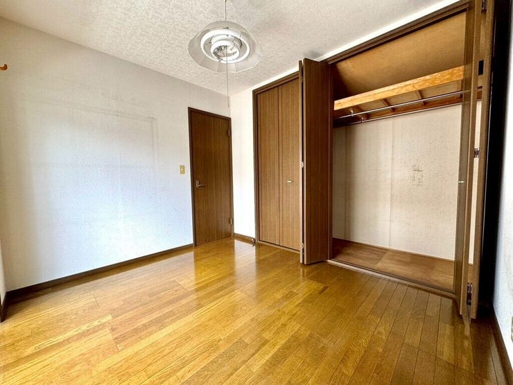 【Bedroom】主寝室や子ども部屋、在宅ワークにも使える洋室。暮らしに合わせて自由にレイアウトできます。