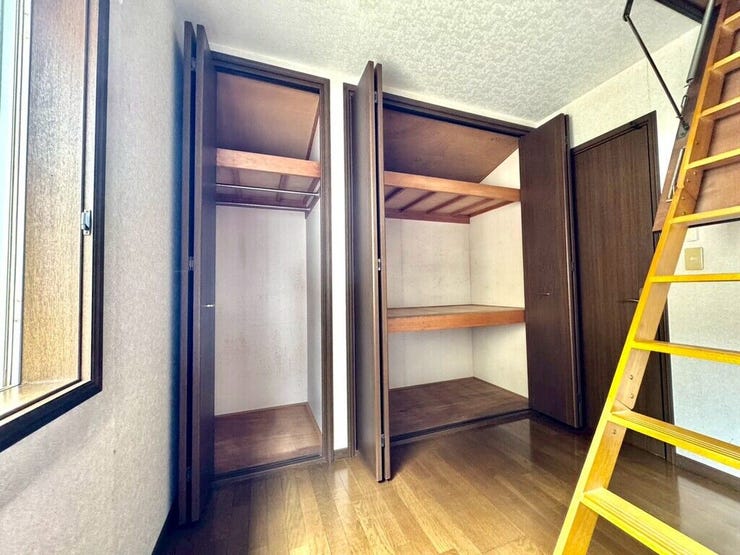 【Bedroom】クローゼット完備で収納力◎。家具の配置もしやすい機能的な洋室です。