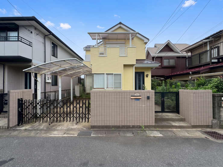 【Exterior】落ち着きのあるシンプルな外観で、長く愛せる住まいに仕上がっています。
