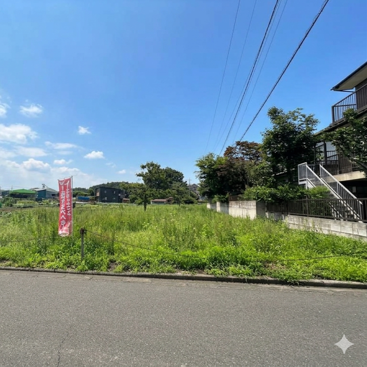 【外観】
駐車場や資材置き場としていかがですか? 広大な447坪、陽当たり・開放感のある平坦地!